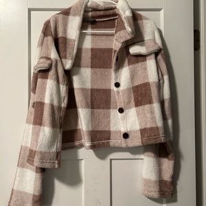 women’s fuzzy jacket